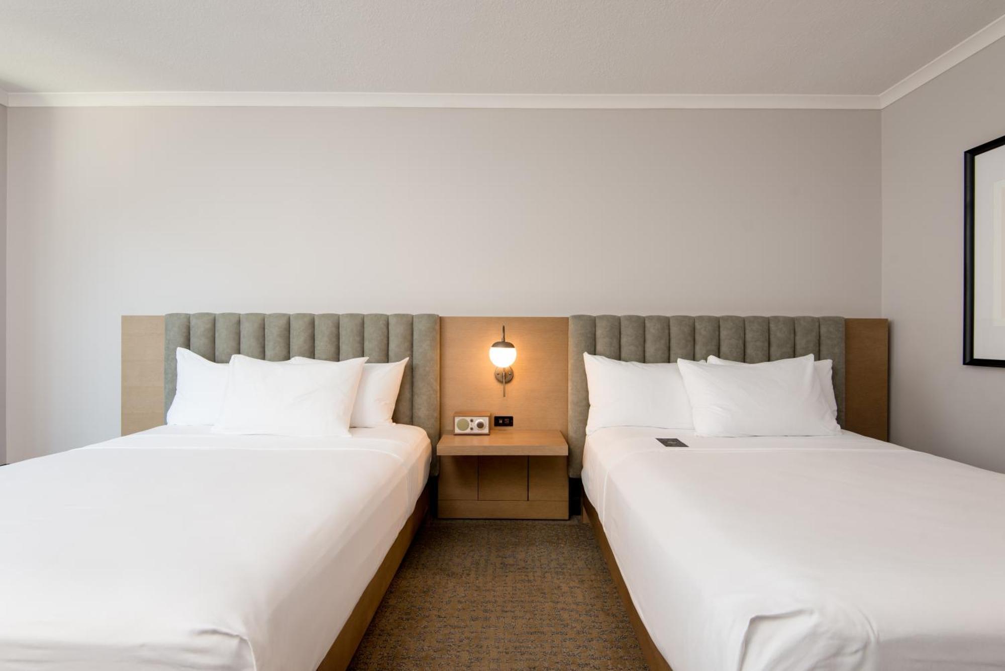 Queen Room with Two Queen Beds - Hearing Accessible