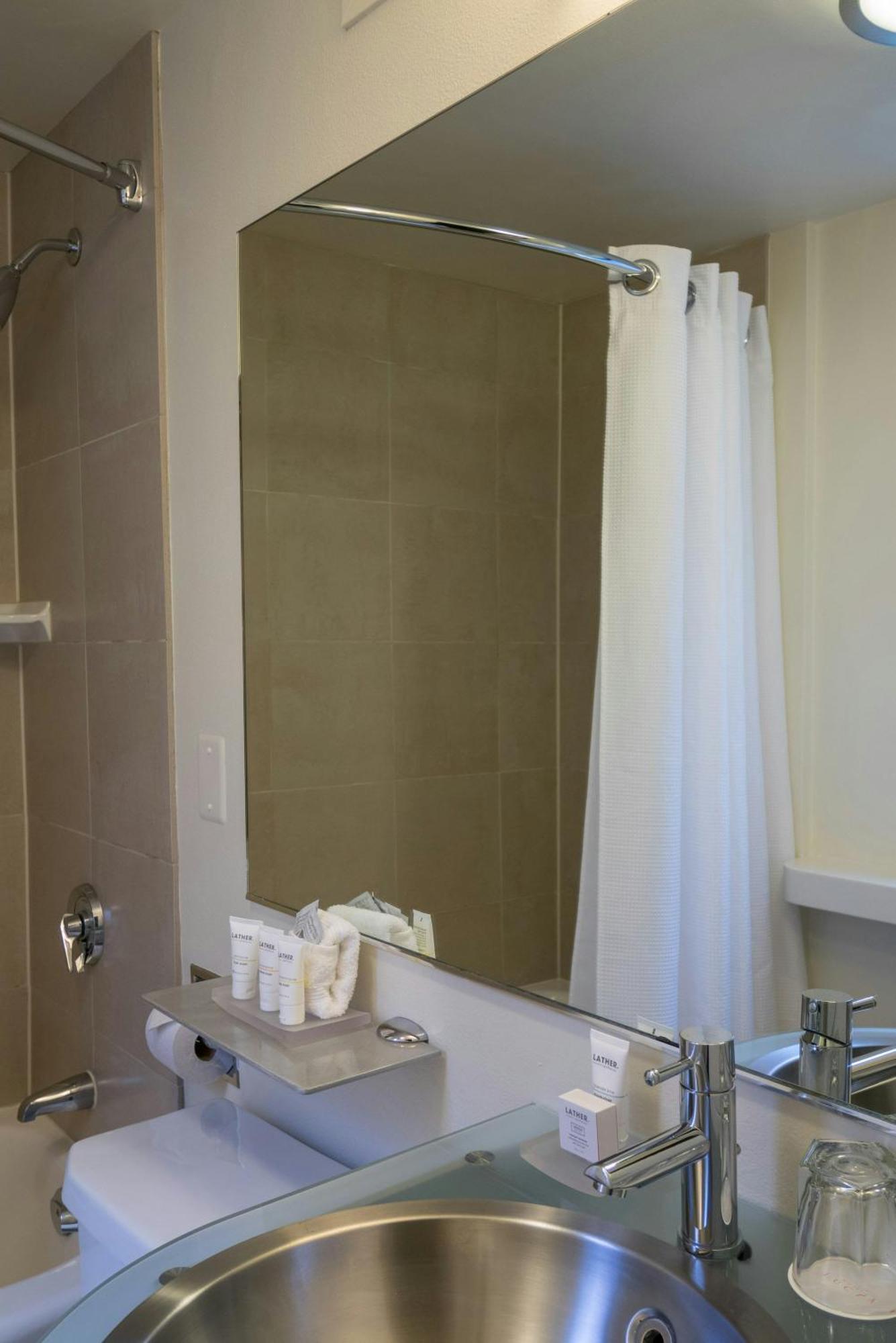 Queen Room Disability Access