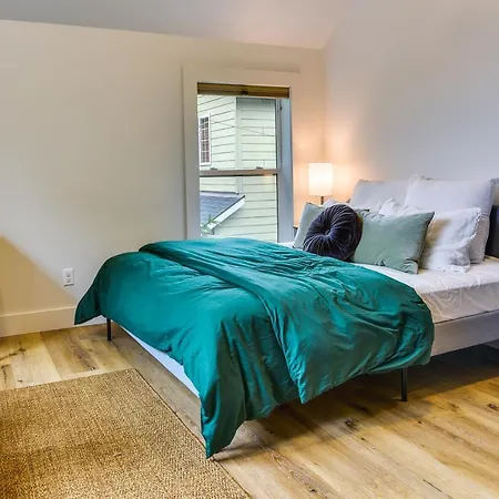 Portland Vacation Rental: 3 Mi To Downtown!-3
