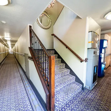 District Hotel By Oyo Portland Convention Center-2
